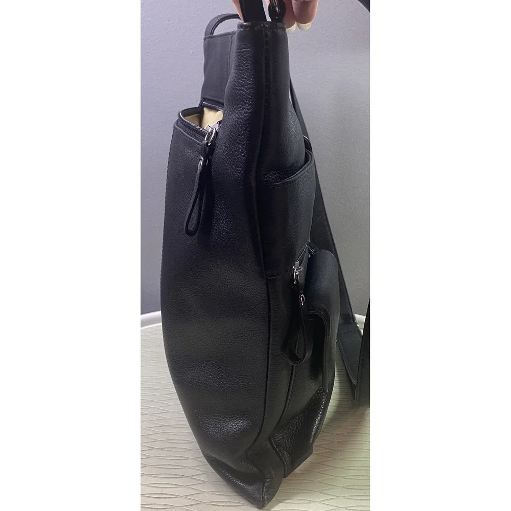 ili UNISEX Black leather Crossbody Messenger School Tablet Bag Purse 13x12x2